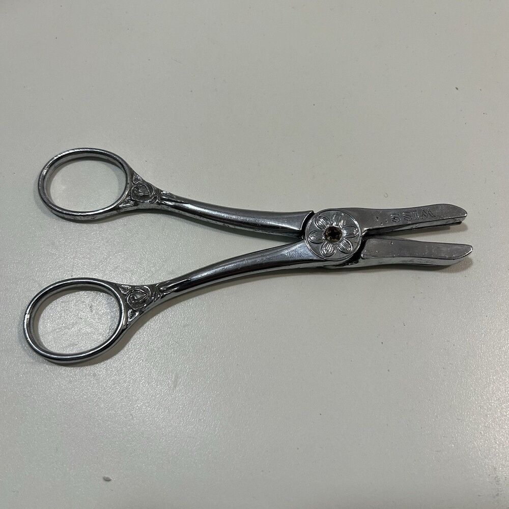 Vintage WISS Flower Shears  Floral Scissors Gardening Stem Cutter USA FH 4